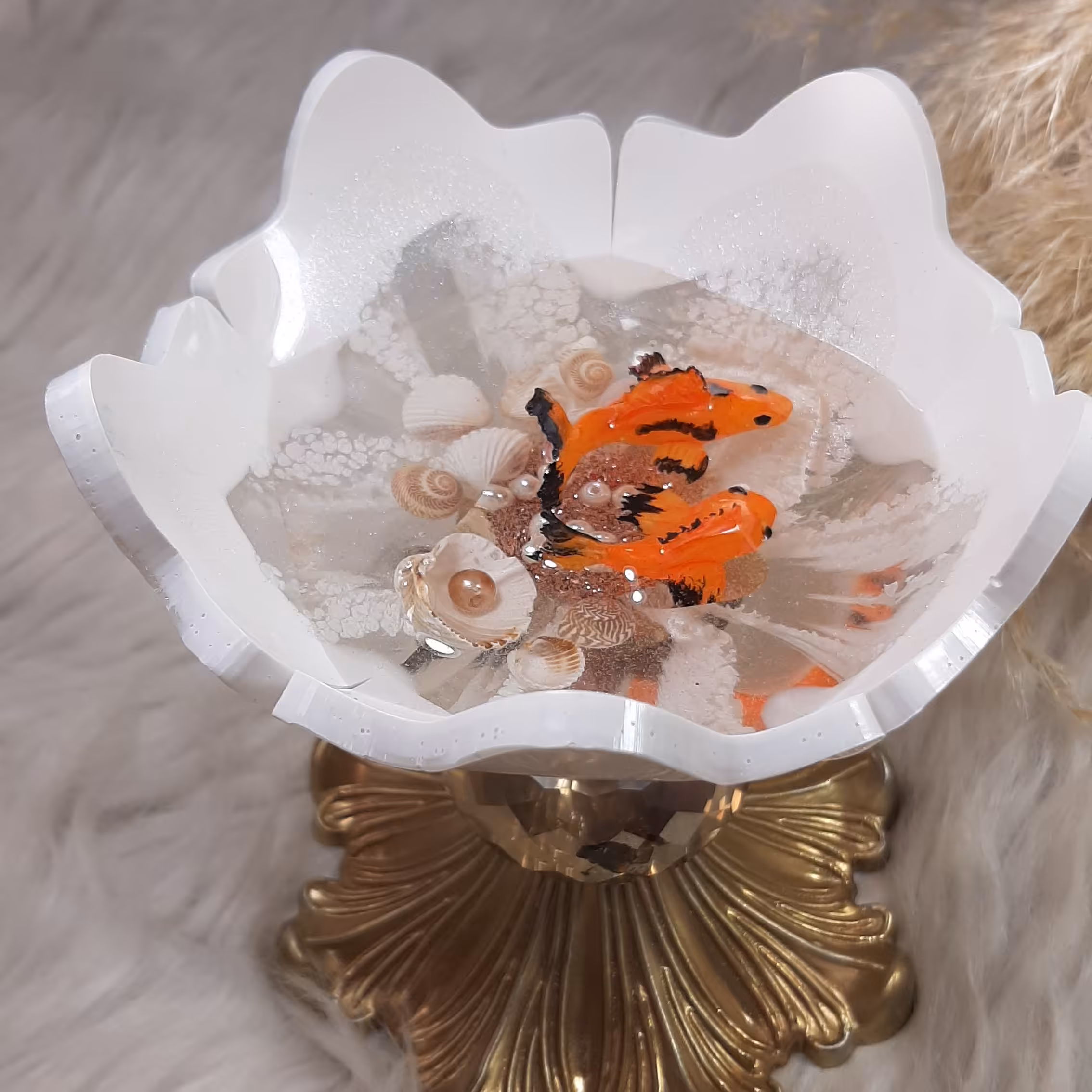 تنگ ماهی رزینی هفت سین شیک و بادوام بدون پایه با قطر 12 در حالت کاسه ای قابل سفارش در رنگ دلخواه