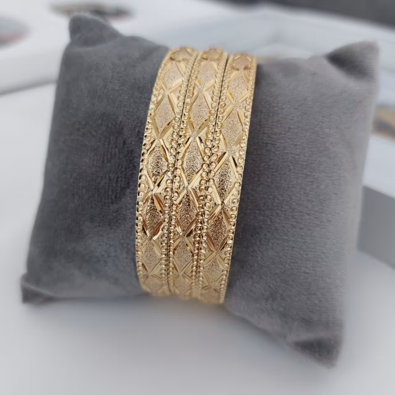 النگو کد10908طرح طلا.آبکاری طلا.ضدحساسیت.رنگ ثابت.سایزبندی کامل 1و2و3و4