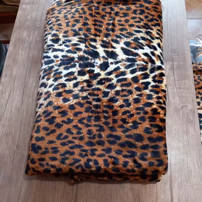 پتومسافرتی تک نفره دررنگهای متنوع ودراندازه 160در220بدون پرزدهی ورنگ دهی وقابل شستشو در لباسشویی