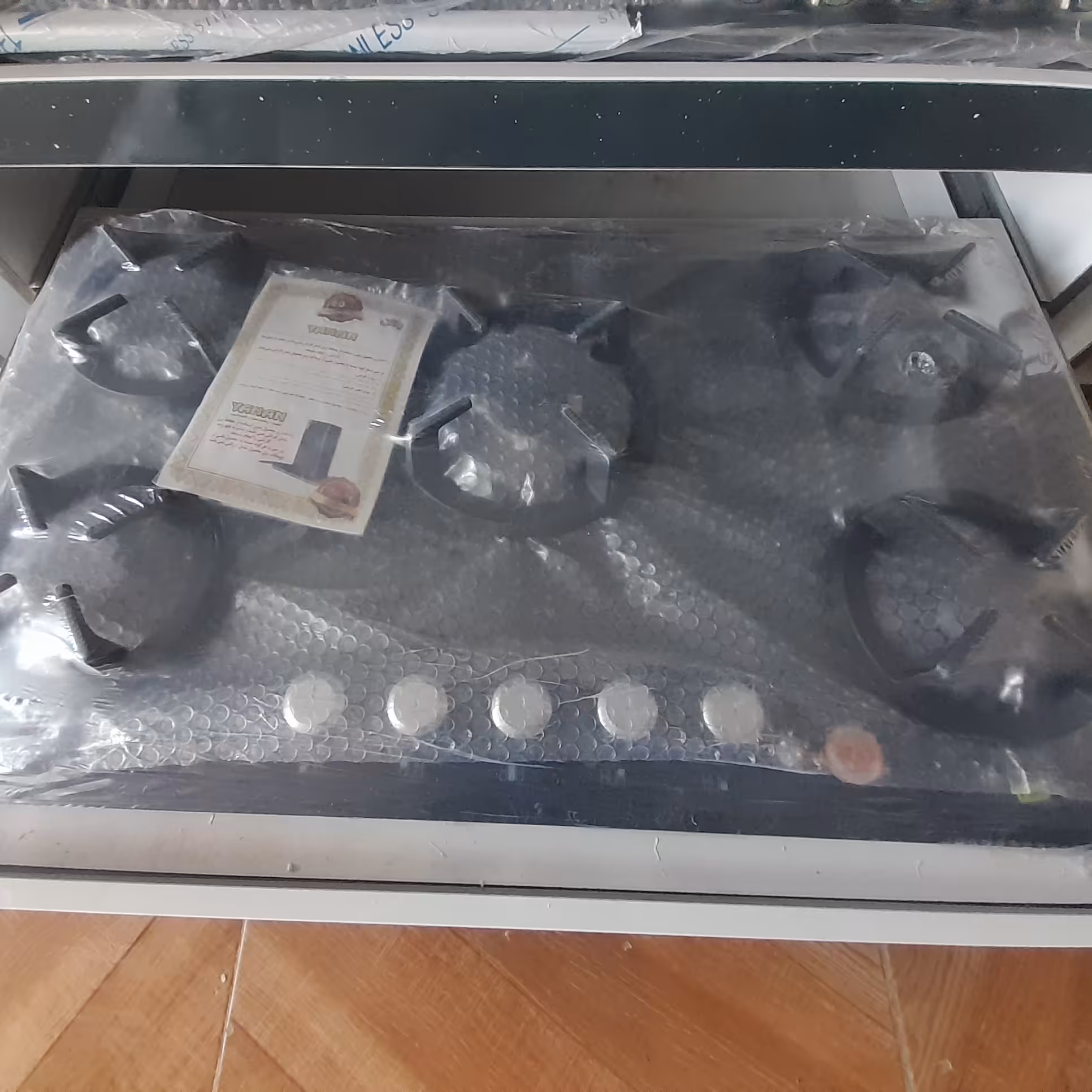 گاز صفحه ای یانان با 5 سال گارانتی کلیه قطعات ایتالیایی(هزینه ارسال با مشتری )