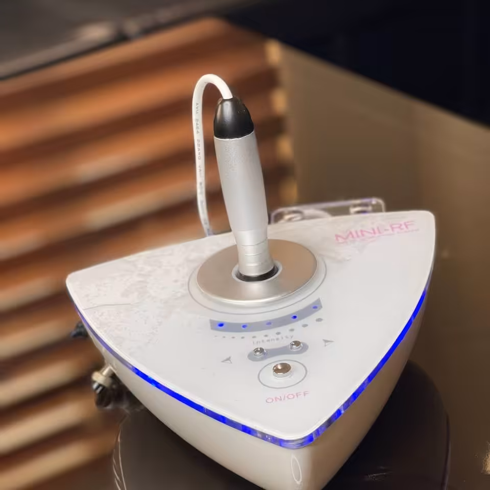 آر اف مثلثی 