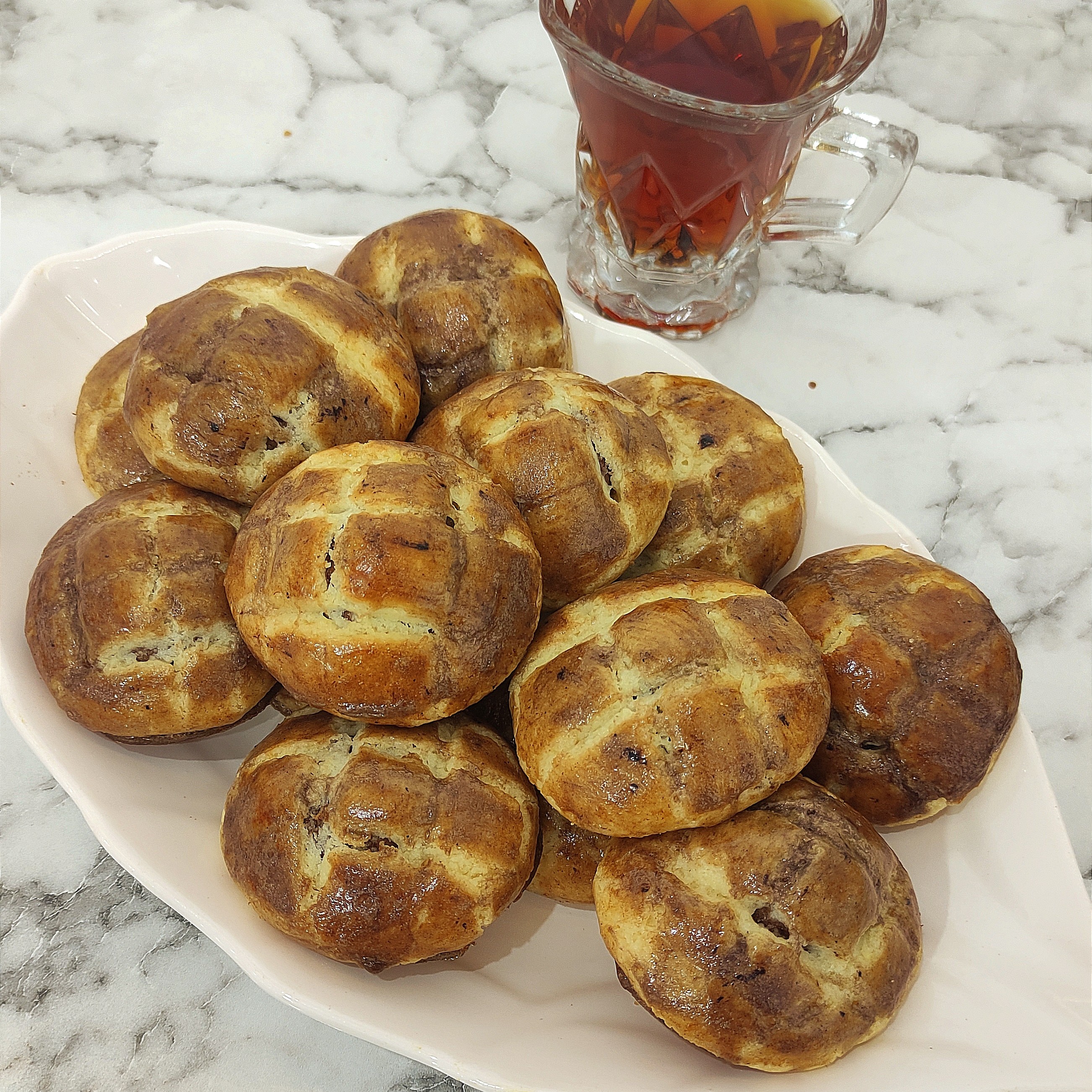 کلوچه خرمایی خونگی بدون افزودنی با مغز خرمای بوشهر مقوی و خوشمزه خصوصا برای میان وعده بچه ها با بافتی ترد و خوشمزه