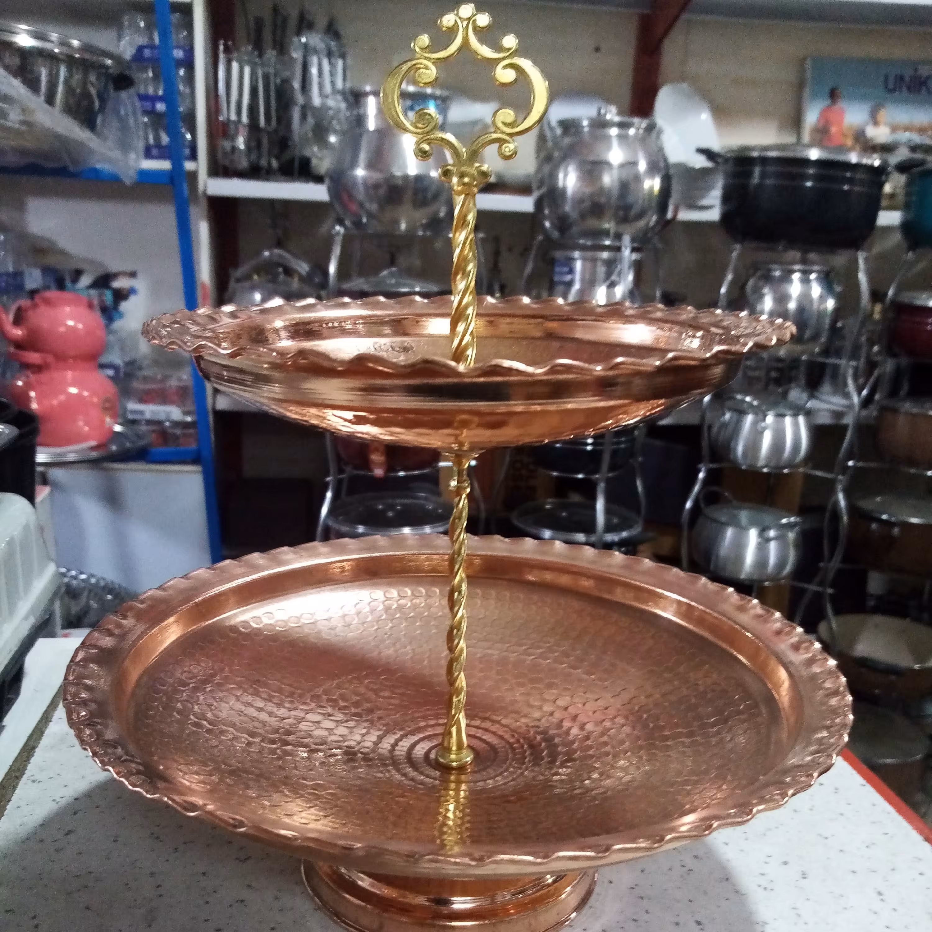 شیرینی خوری دو طبقه مس