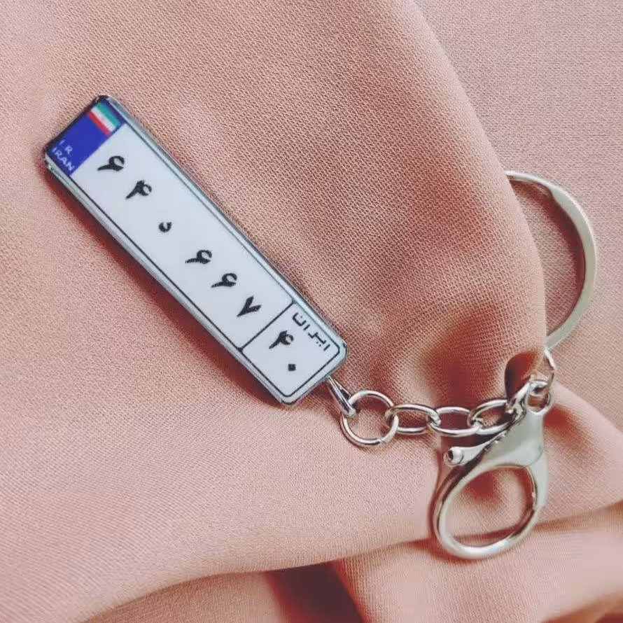 جاسویچی رزینی رنگ ثابت طرح پلاک ماشین شخصی و تاکسی و موتور  یه طرفه 