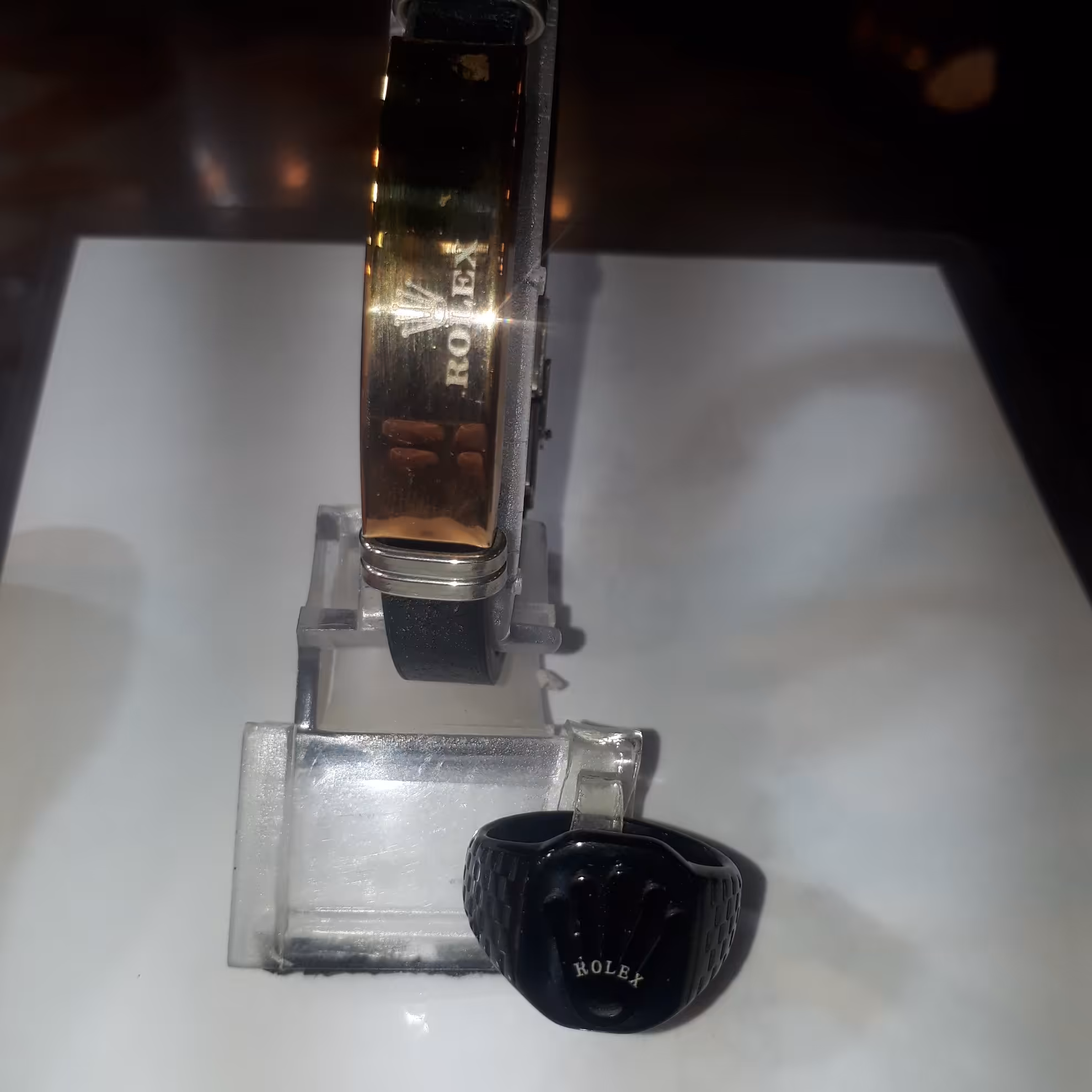 دستبندوانگشتراستیل