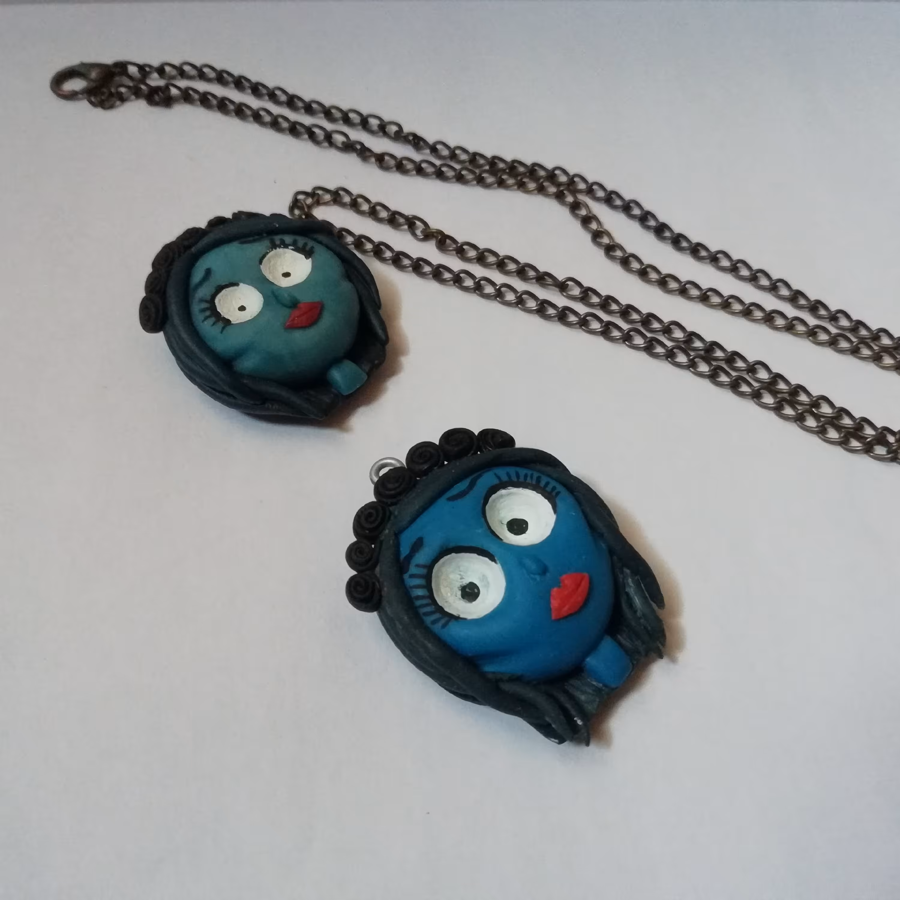 آویز گردنی 03