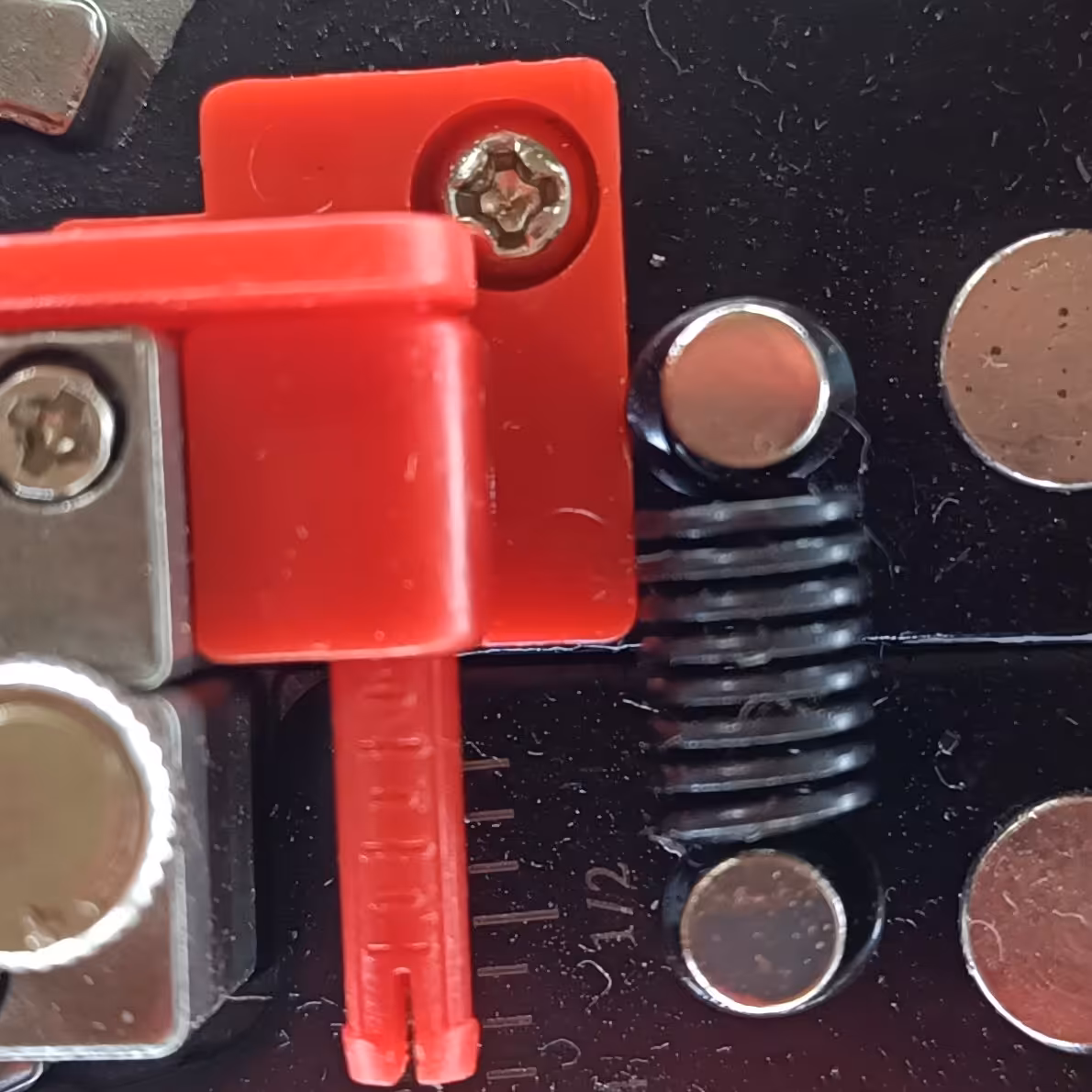 دستگاه کابل شو زن همه کاره 