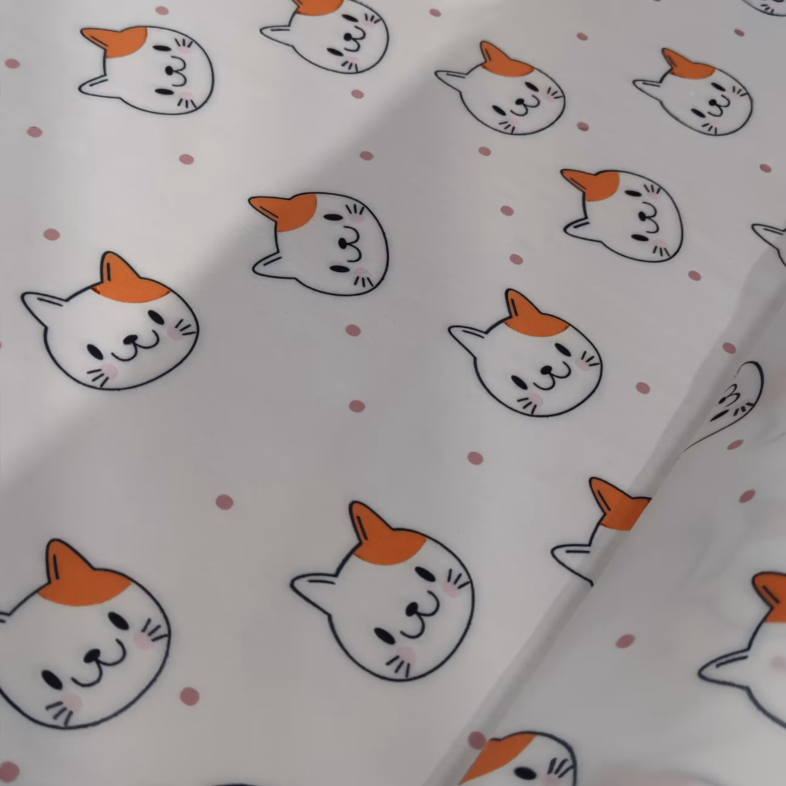 پارچه بوگاتی گربه