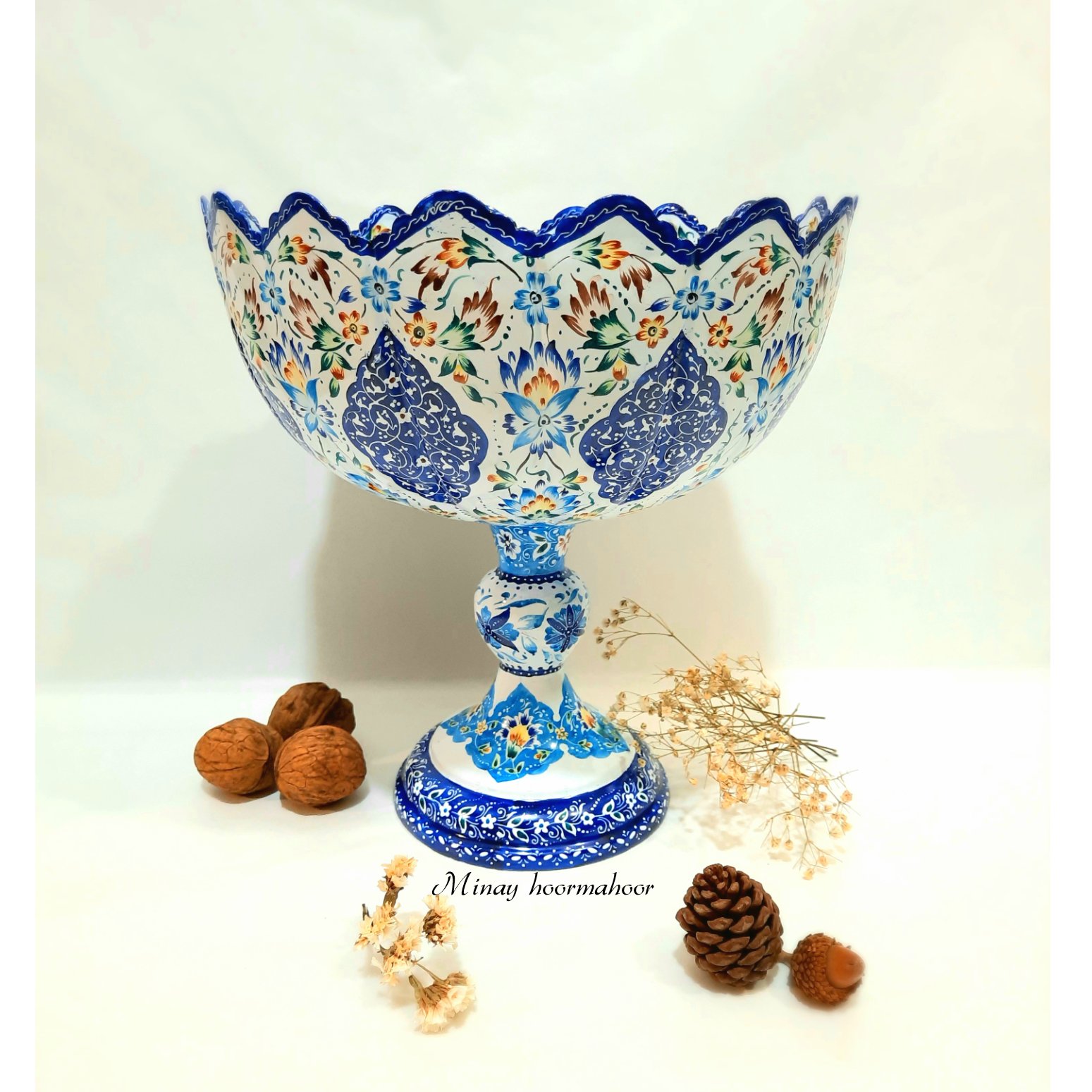 کاسه پایه دار میناکاری سایز 3 مناسب برای آجیل خوری و میوه خوری قطر دهانه 35 س
