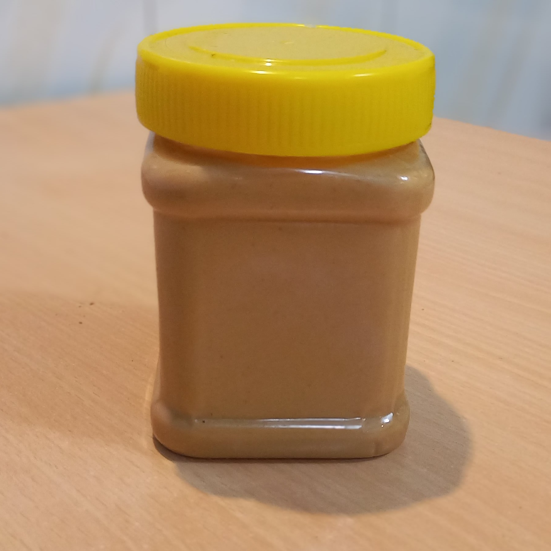 کره بادام زمینی تازه .بدون خورده بادام .کاملا ارگانیک و بدون افزودنی.