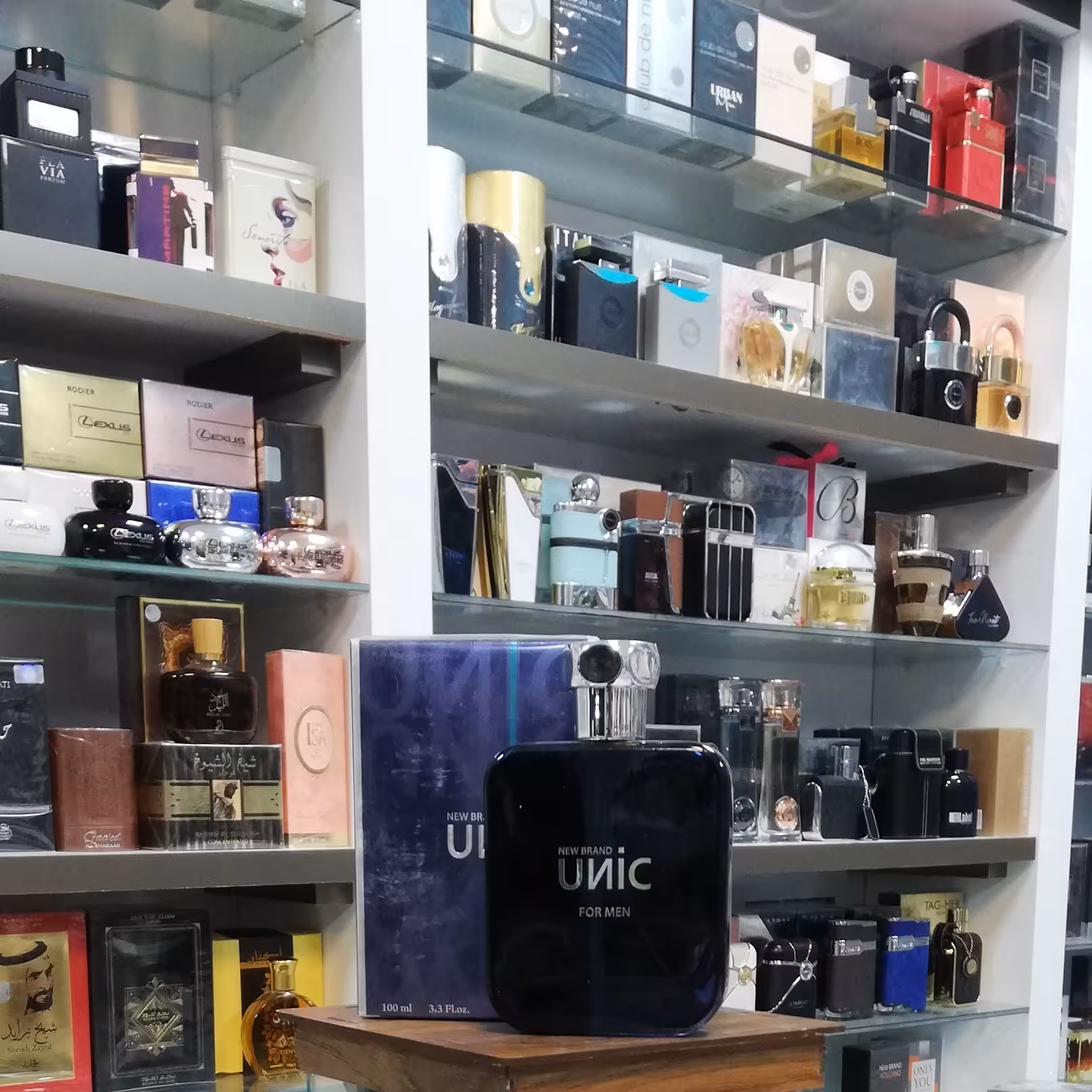 ادوتویلت مردانه نیو برند مدل یونیک حجم 100 میل
New Brand Unic EDT For Men 100ml