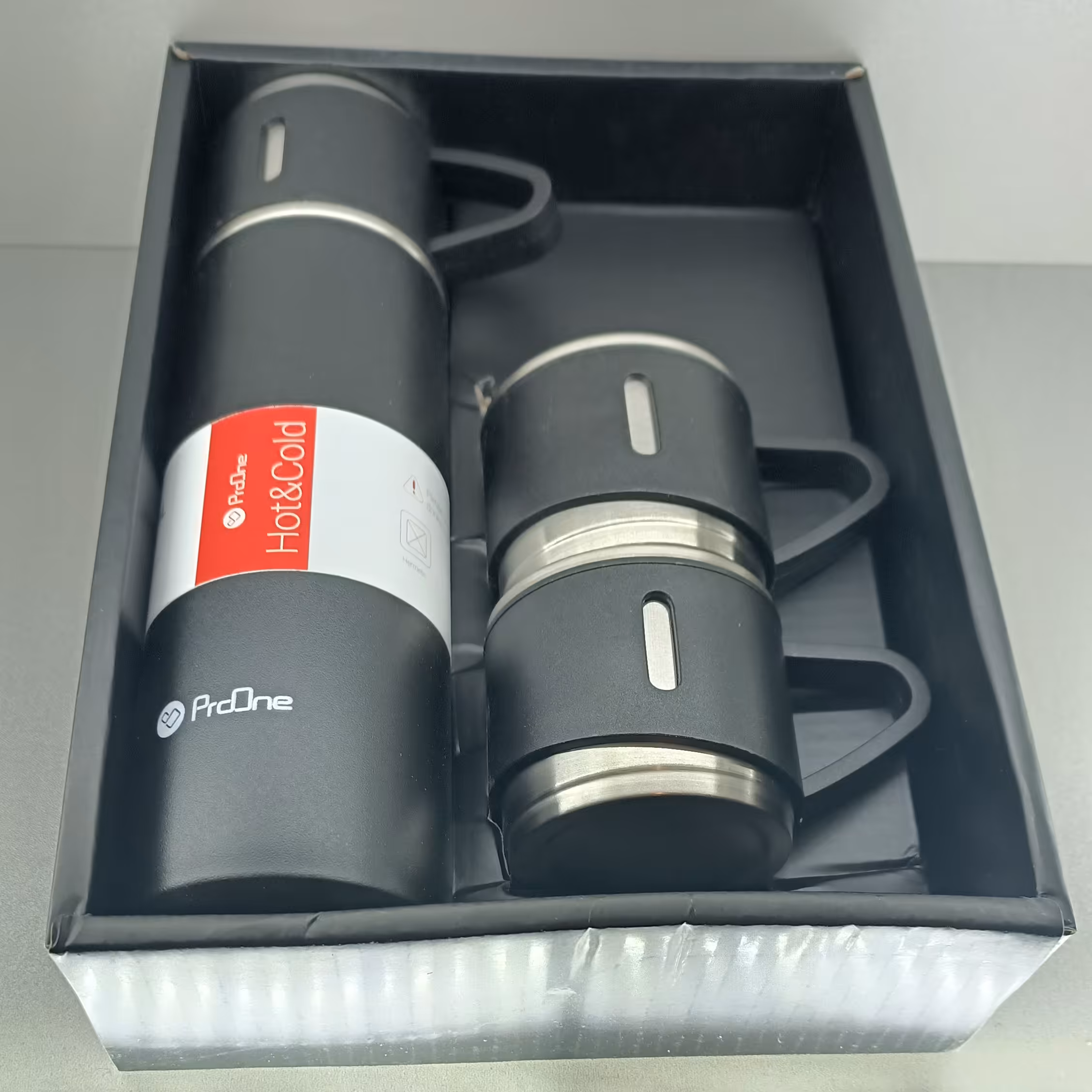 بطری آب سه کاپ مناسب مسافرت و خودرو فروش به صورت کلی و جزئی