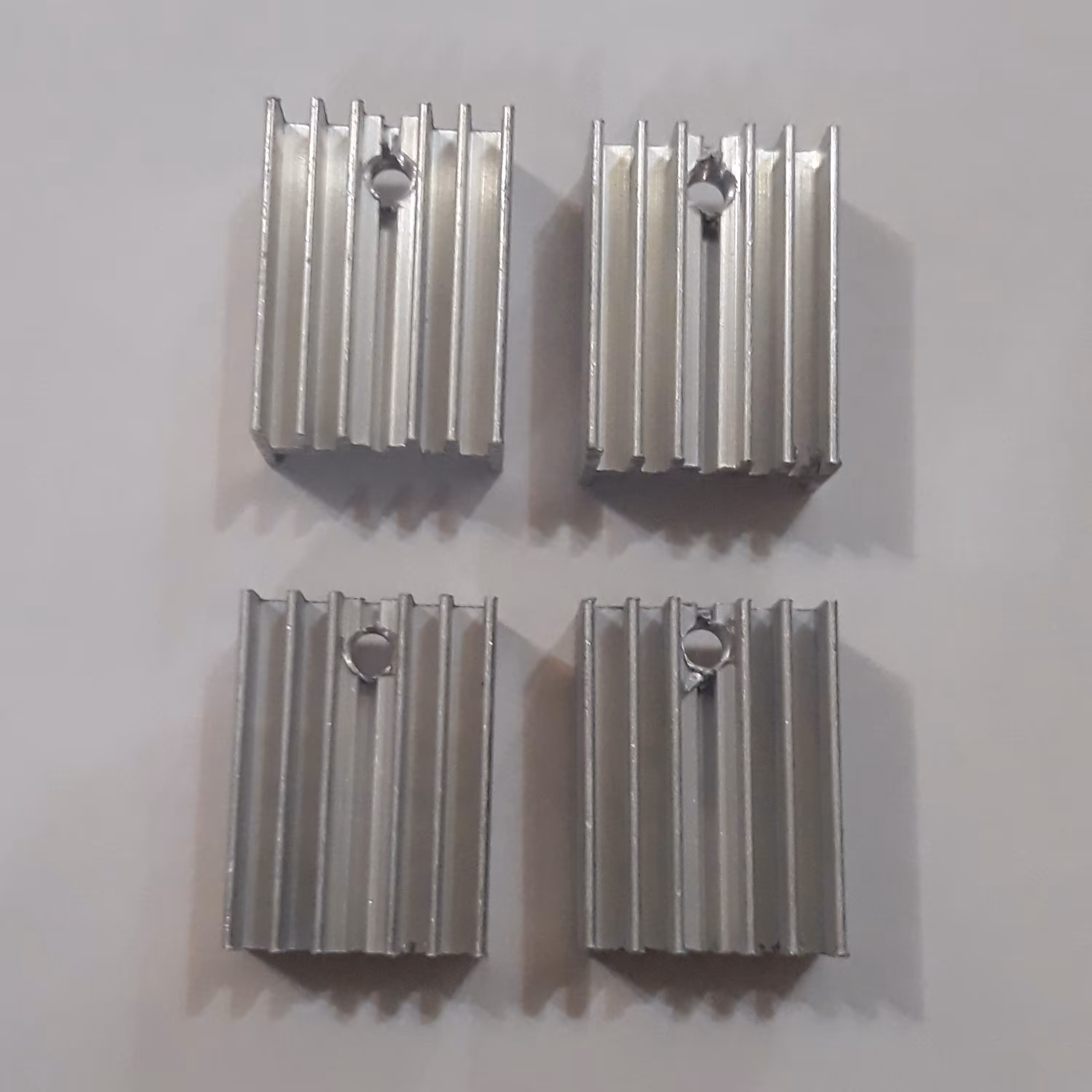 مجموعه 4 عددی هیت سینک - جهت استفاده در مدارات الکترونیکی و سایر