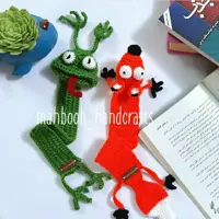 بوک مارک یا نشانه گذار کتاب دونه ای میباشد