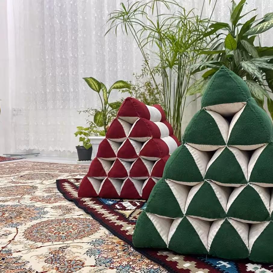 پشتی سه بعدی قرمز و سفید