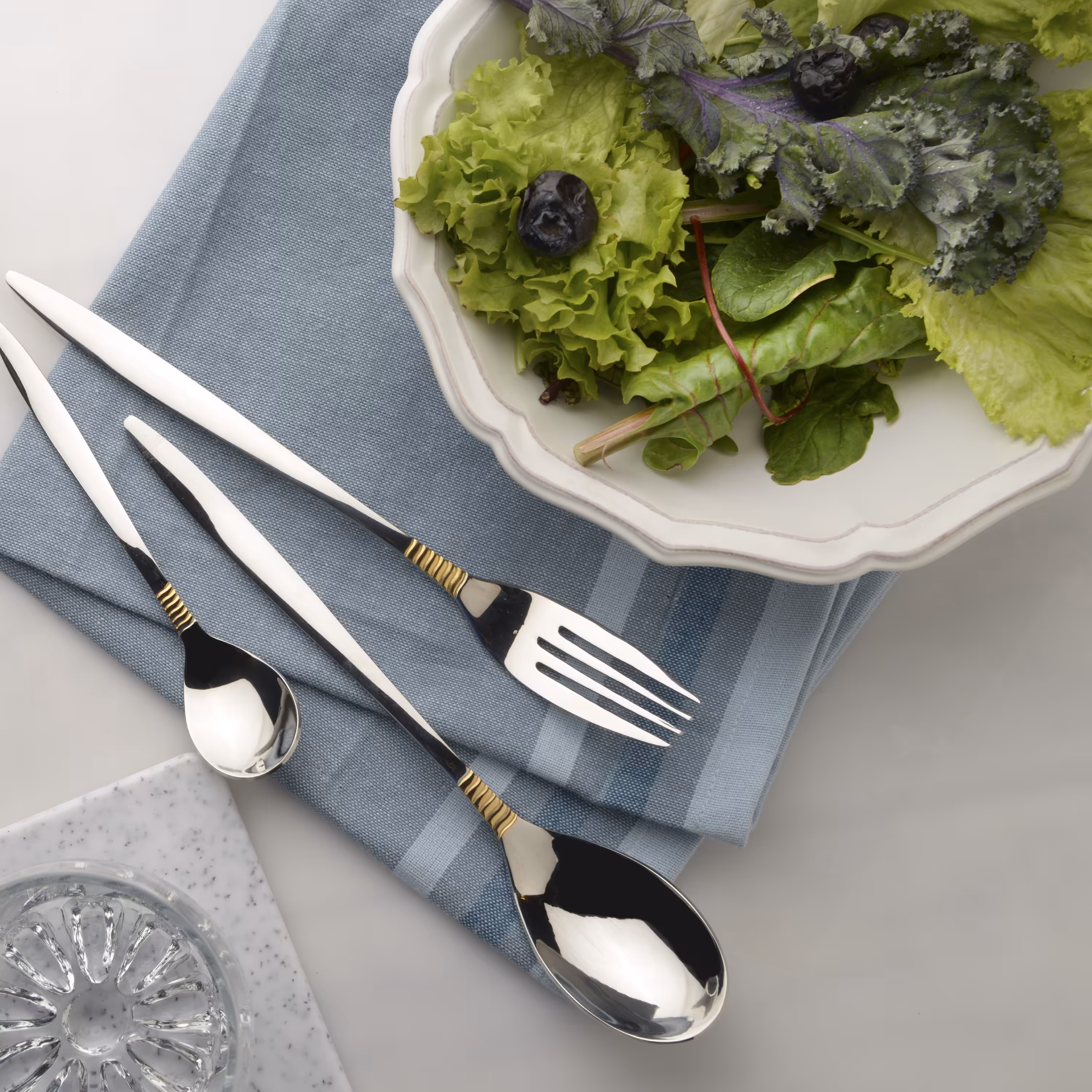 سرویس قاشق چنگال 30 نفره  براق و طلایی  151 پارچه  (برند رزنتال ) ( 199 G )