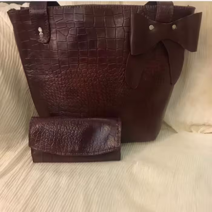 کیف چرم گاوی دستدوز ست کیف و پول فروخته میشود به صورت جداگانه هم فروخته میشود