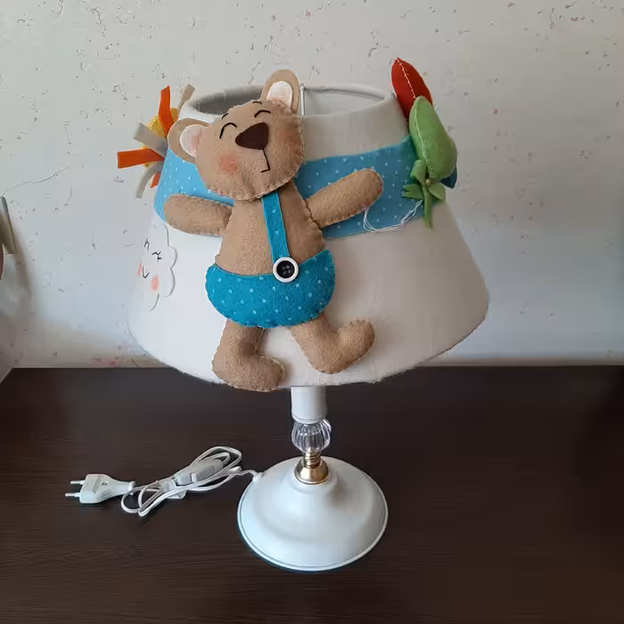 آباژور  مناسب اتاق کودک (پایه ی گوی دار)