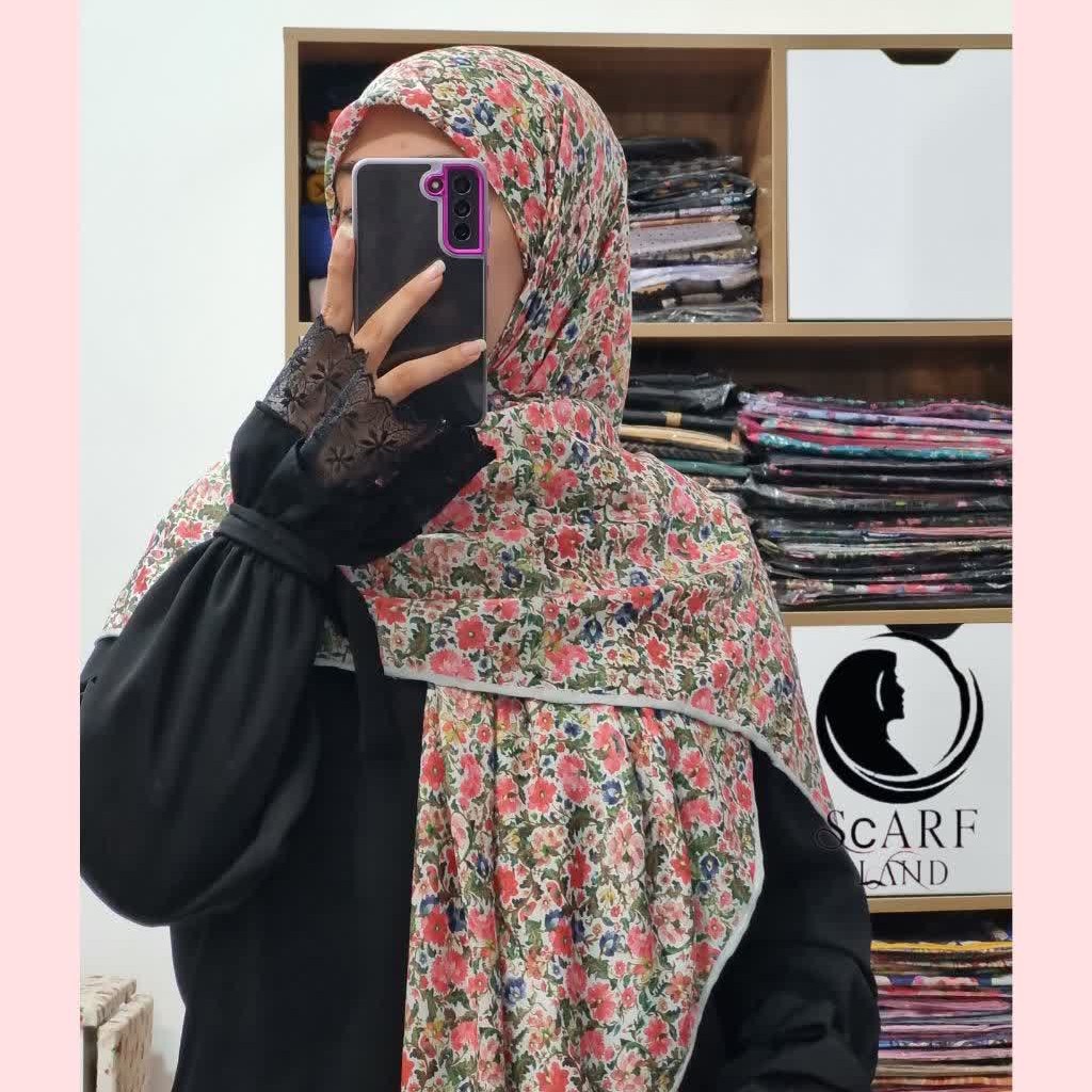 روسری طرح گلستان زمینه سفید محصول ایرانی با کیفیت جنس سوپر نخ قواره 140سانتی متر ارسال به سراسر کشور 