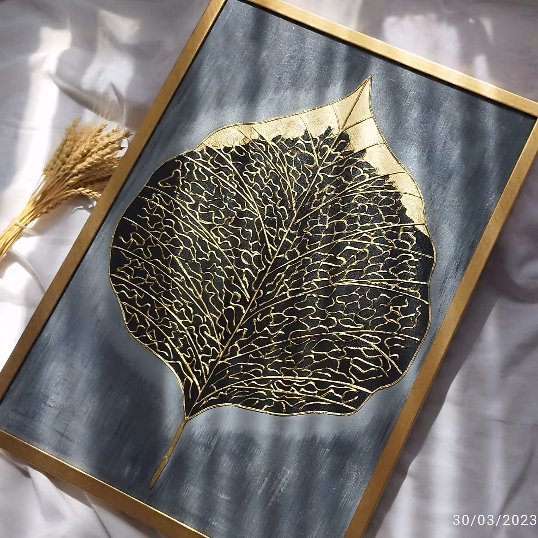 تابلو دکوراتیو مدرن برگ تماماً کار دست 