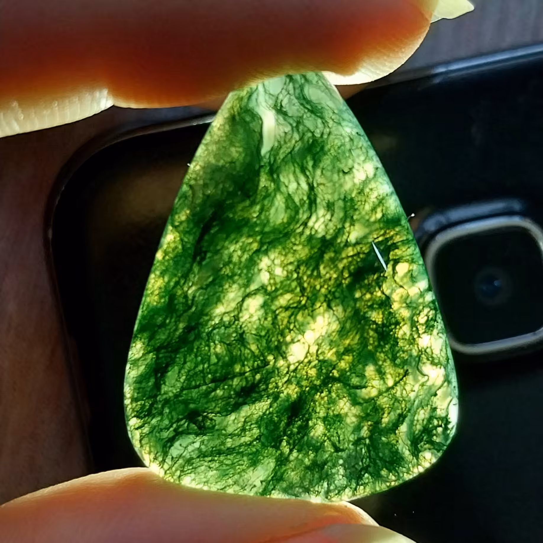 نگین اشک تراش شجر خزه ای اصیل و طبیعی بینظیر