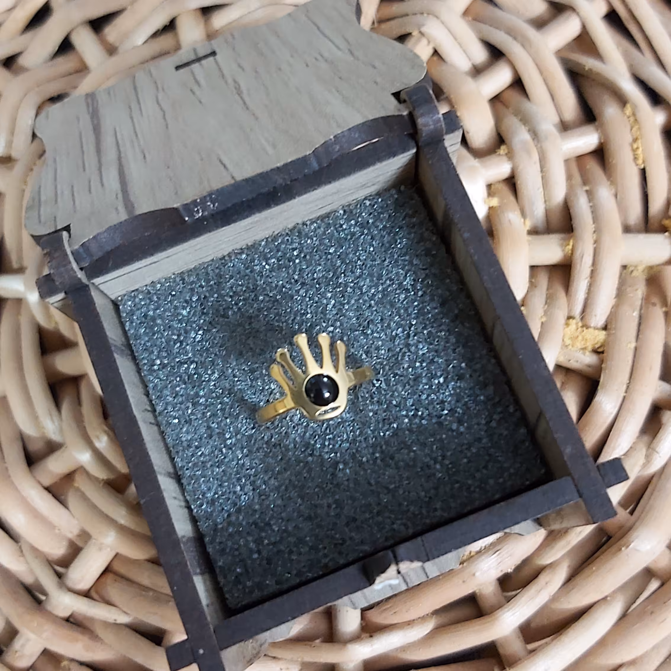 بند انگشتی طرح چشم