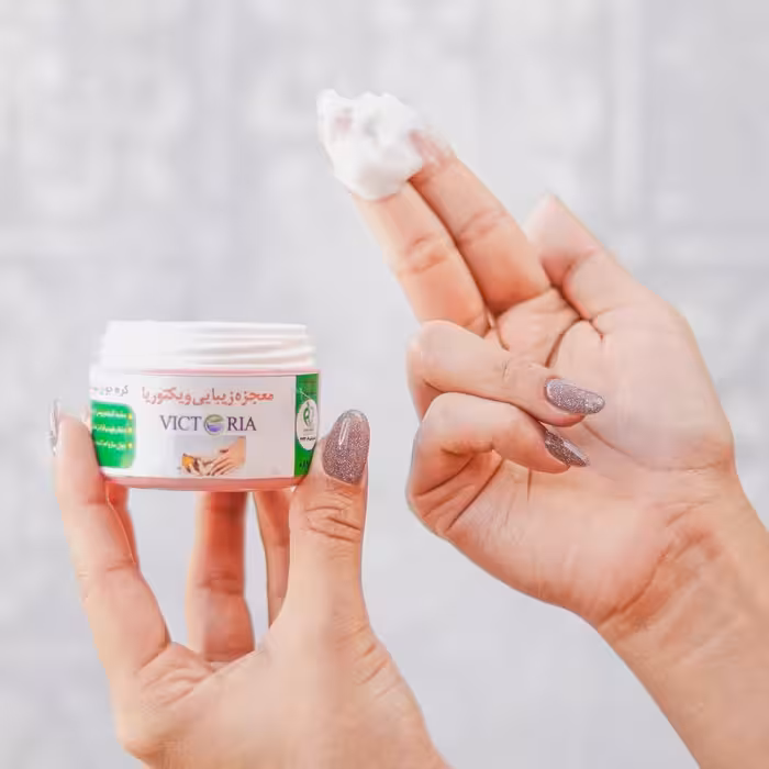 کرم جوانساز دست ویکتوریا