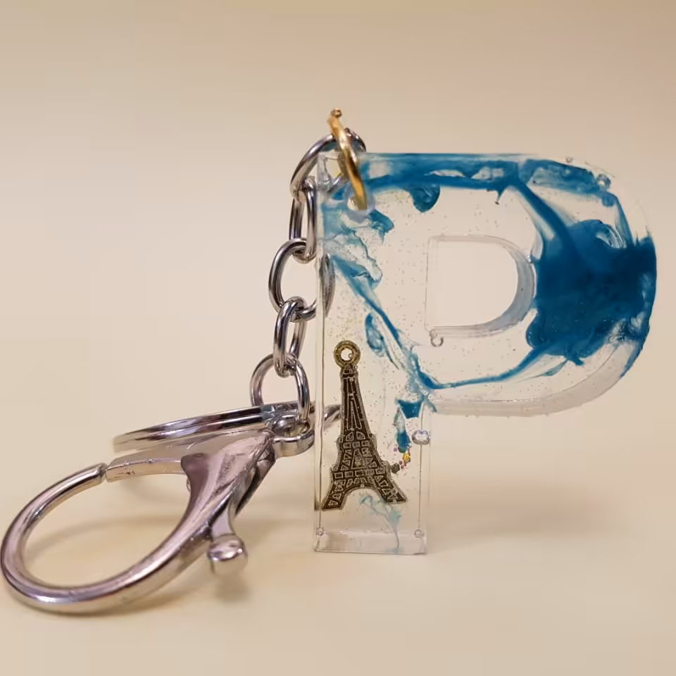 جاکلیدی و آویز رزینی کدP04