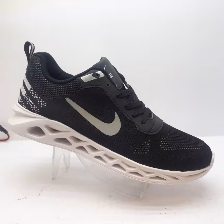 کفش اسپرت حراج تک سایز 43 کفی مموری اسکیچرز  سبک