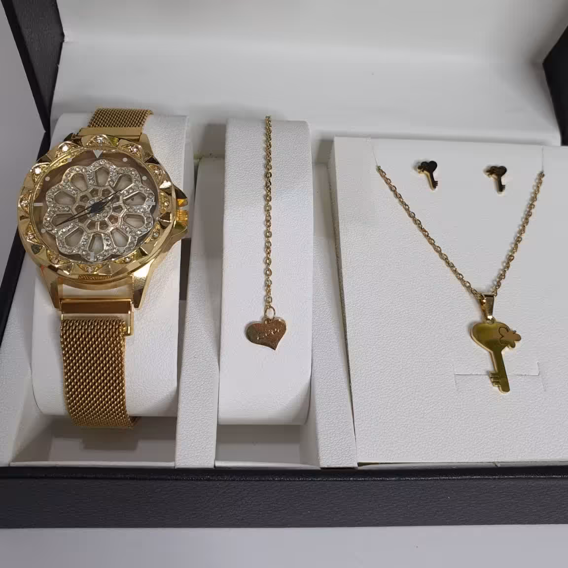 ست آویزه استیل و ساعت چنل channel