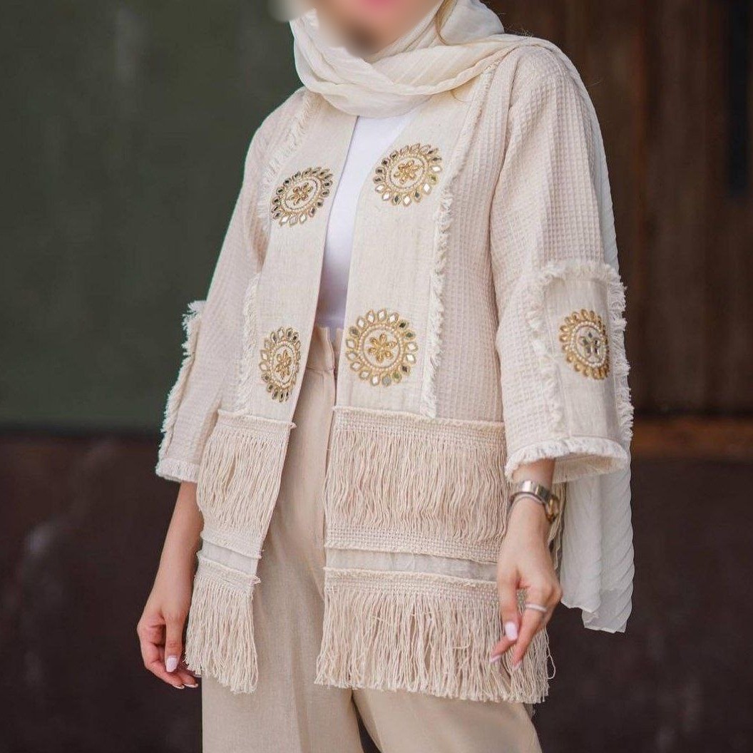 مانتو و شلوار لنین.