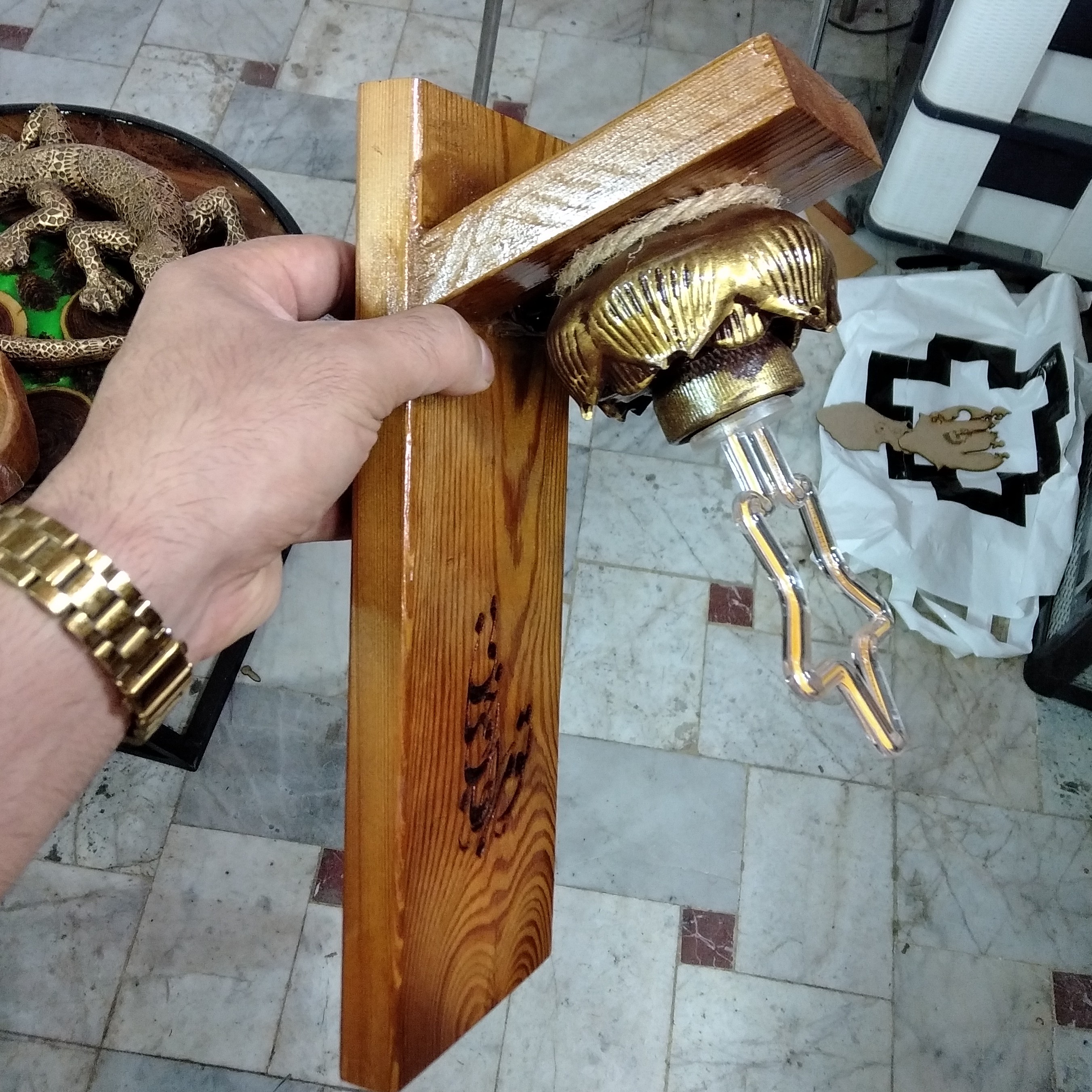 چراغ خواب دیواری دیواری چوبی چراغ دیواری چراغ دیواری چوبی دیوارکوب لامپ نئون