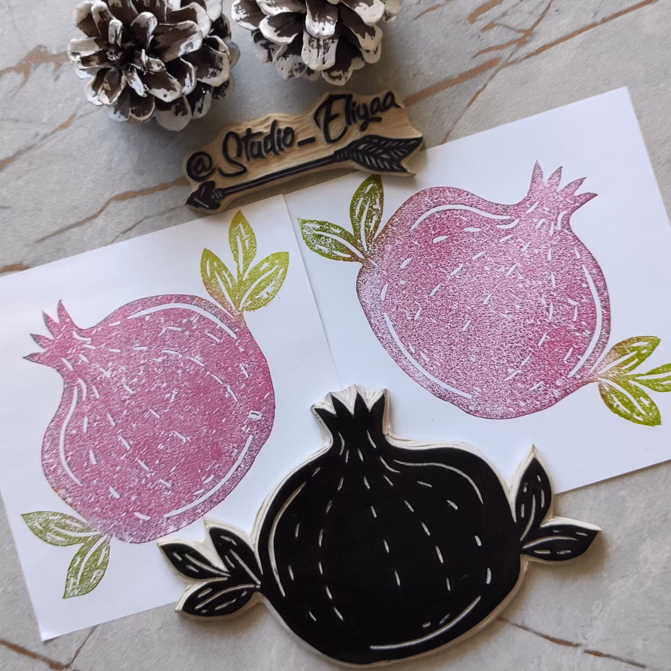 مهر  لینولئوم طرح  انار بزرگ (عکس دوم چاپ روی پارچه)