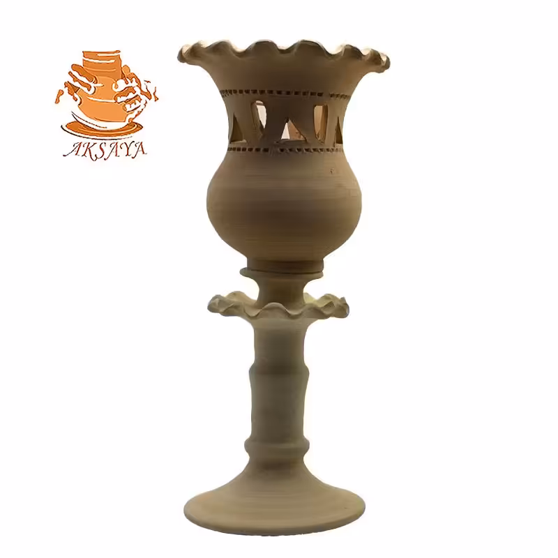 شمعدان سفالی مدل لبچین ارتفاع 25 سانتی متر

