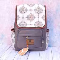 کوله پشتی آریو طرحدار یوتاب با پارچه میکرو درجه یک و فینو و چرم دوزی داخل کیف مدل 70018