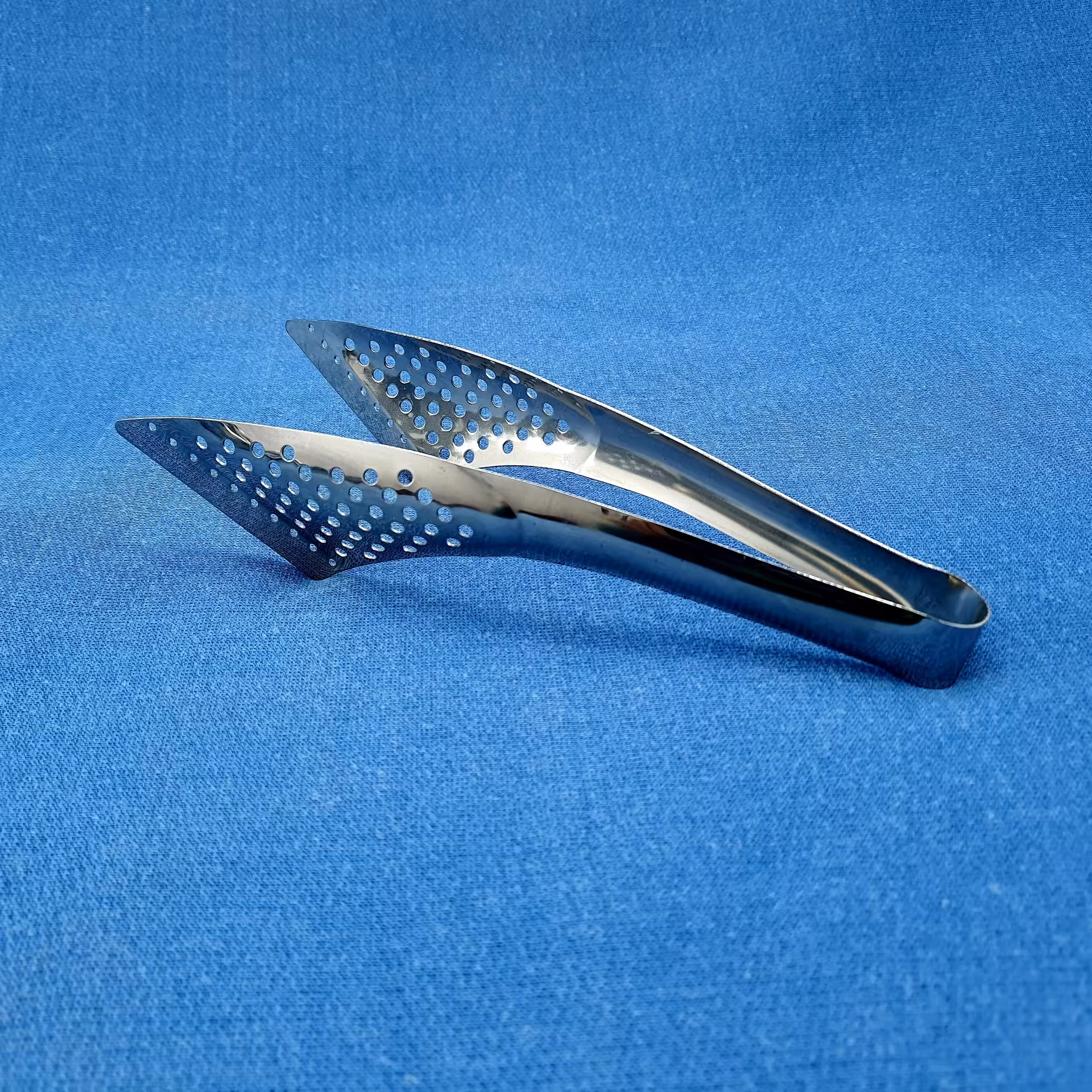 یک جفت انبر سالاد استیل نگیر مدل 222