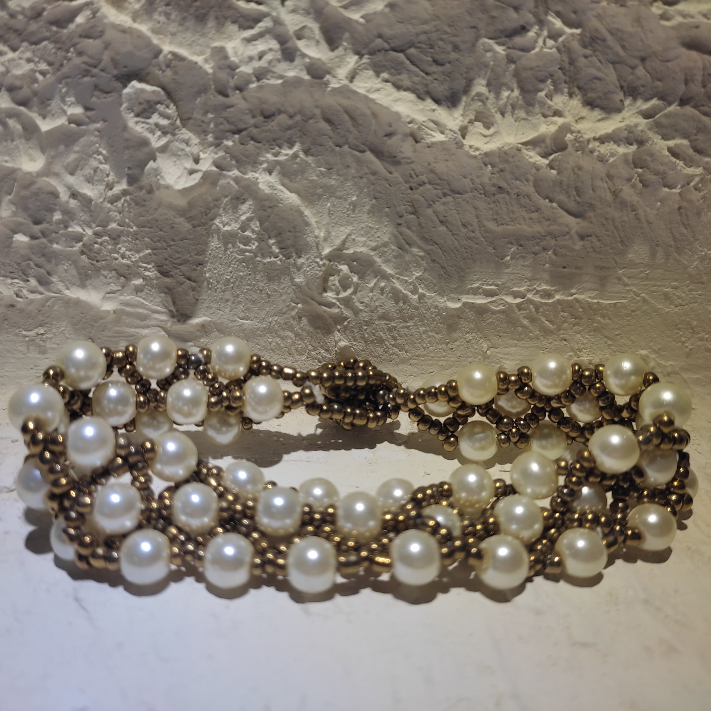 دستبند مهره و منجوق کار شده زیبا و دست ساز فری سایز