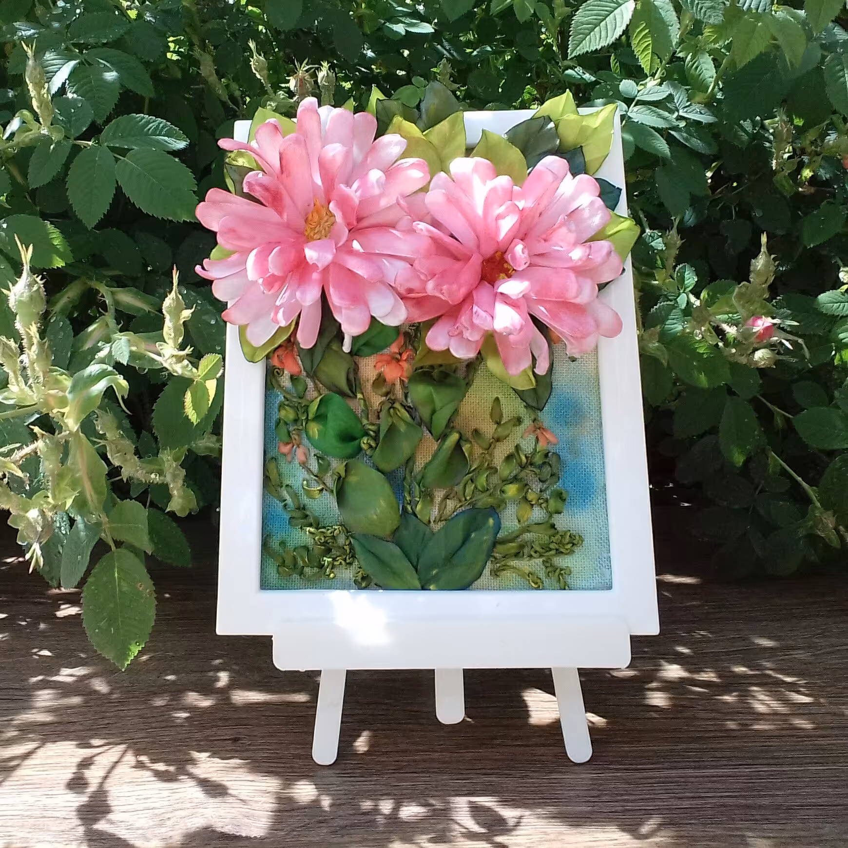 تابلوی روباندوزی ژربرای صورتی 