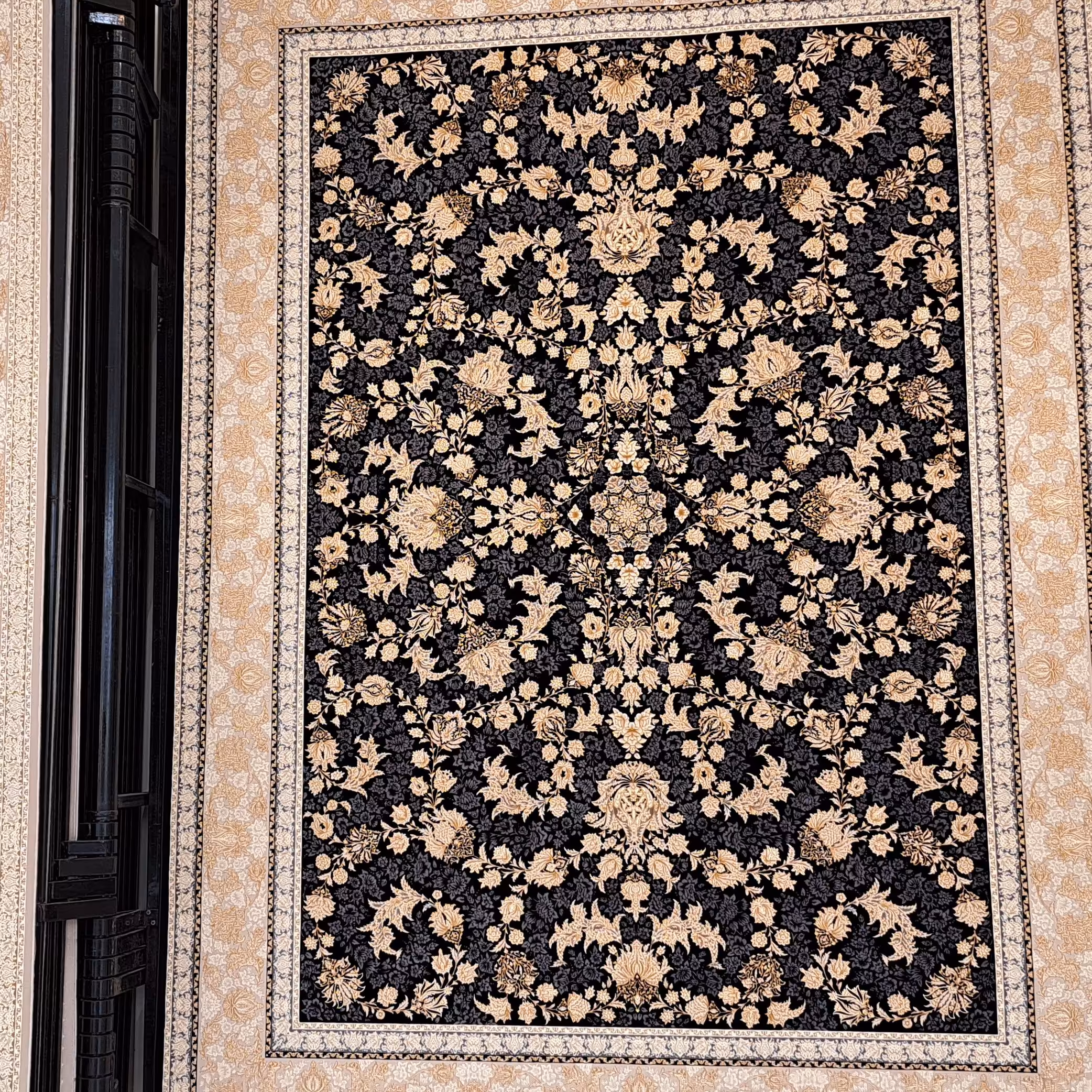 فرش اکرلیک 6 متری 1200 شانه طرح دلکش  رنگ سرمه ای کد A112