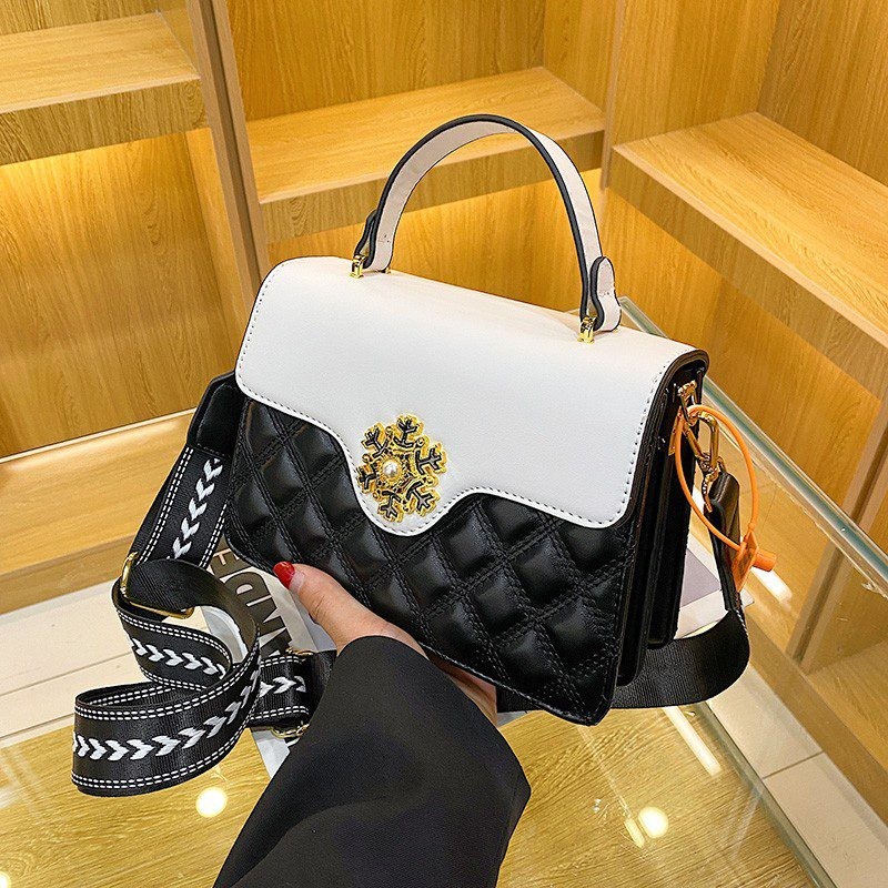 کیف دستی زنانه سفید و مشکی