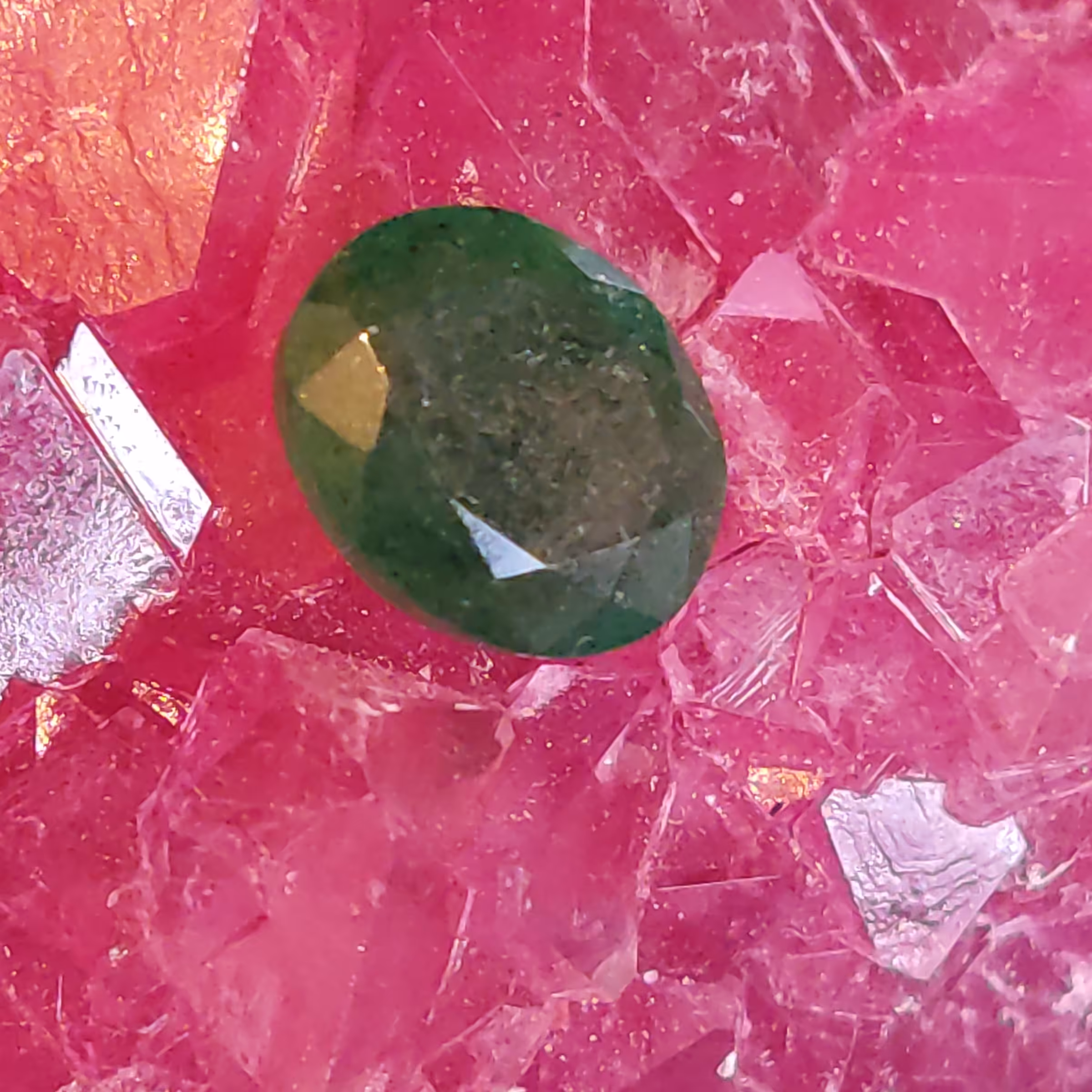 زمرد زامبیا اصل وکاملا طبیعی بدون رنگ وهیت یک کار تکرار نشدنی