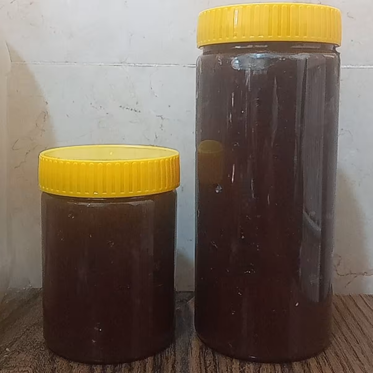 رب انار محلی(خانگی) ، تهیه شده از  انار جنگلی شمال،ترش و غلیظ و کیفیت عالی 