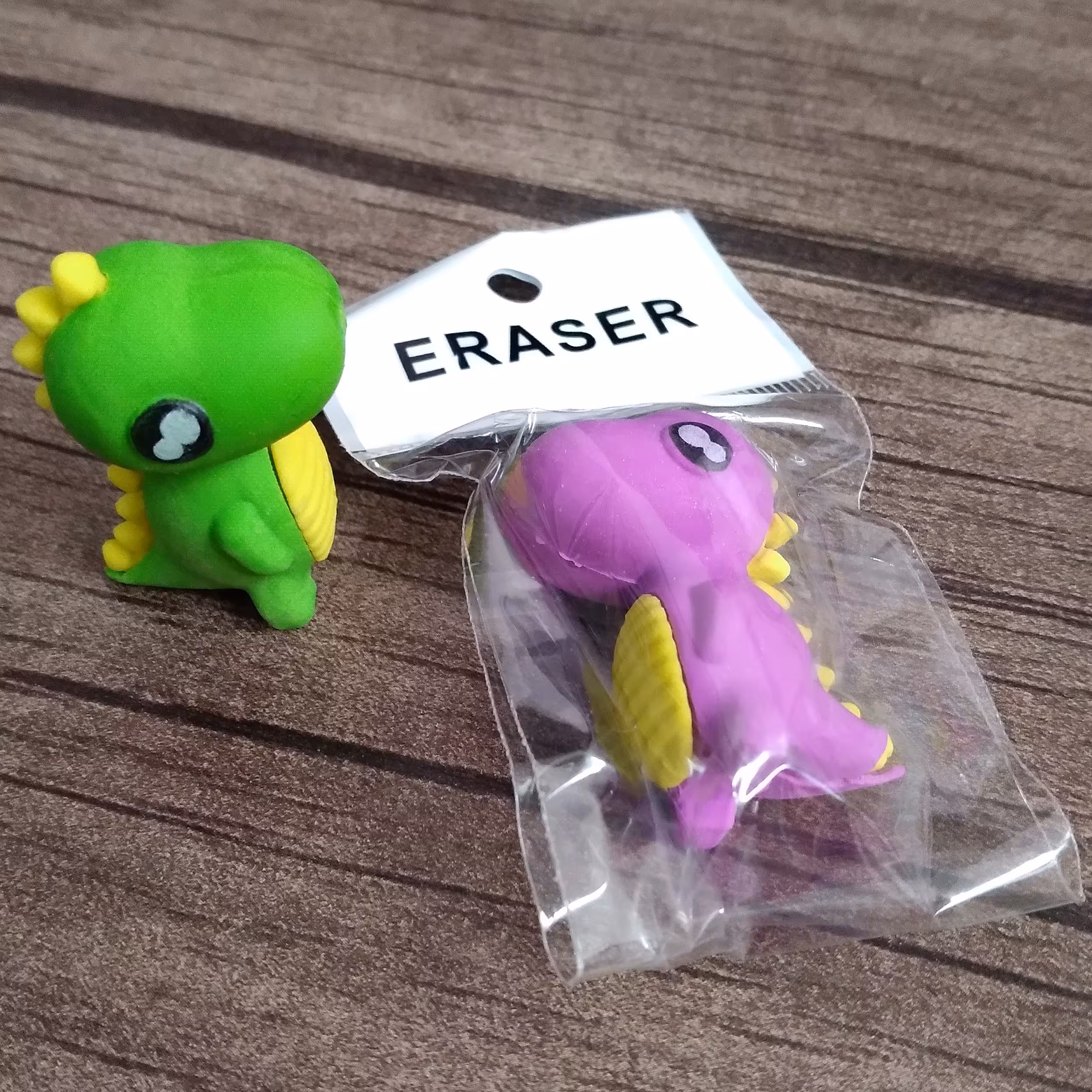 پاک کن فانتزی طرح دایناسور