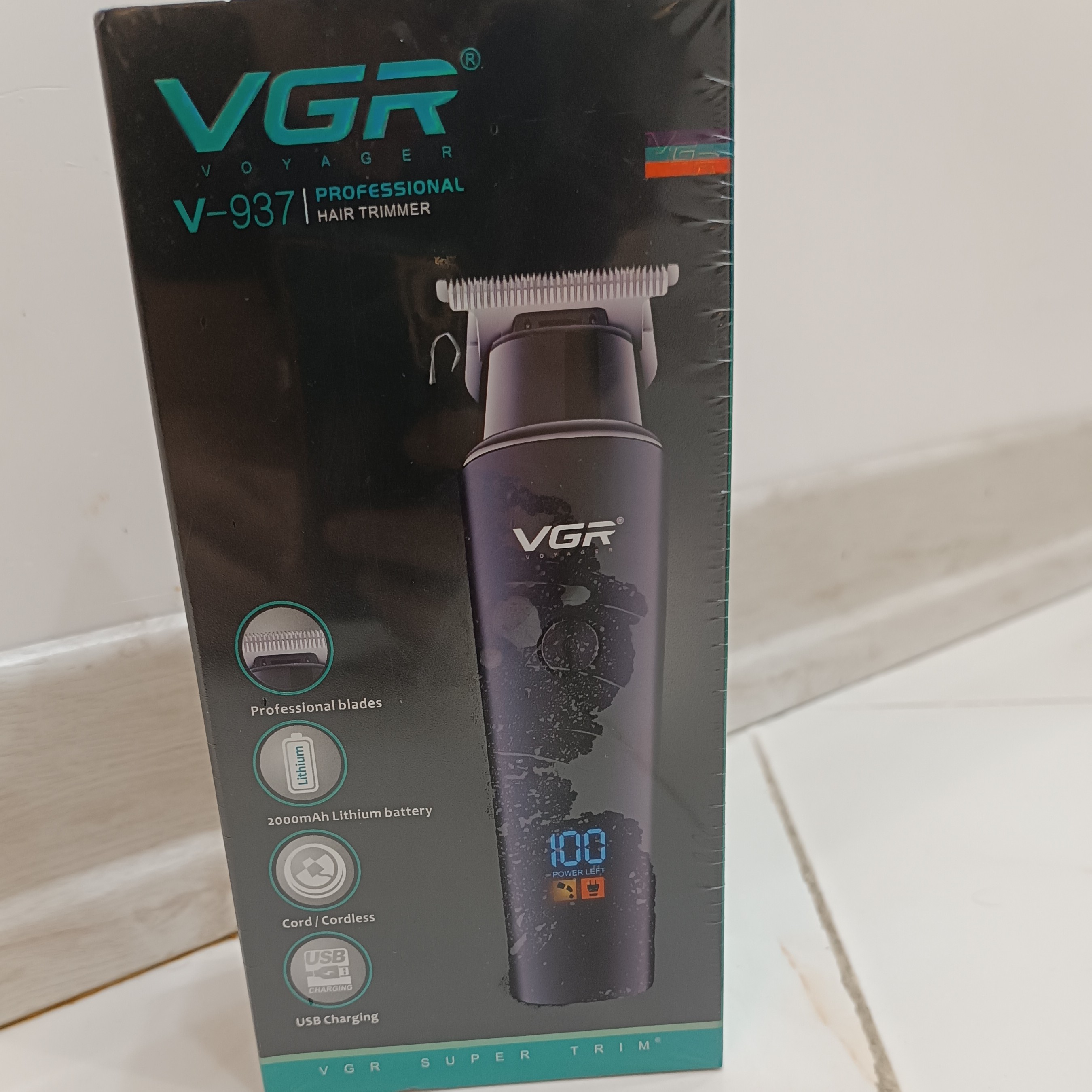 ماشین ریش تراش برند vgr مدل 937  صفحه دیجیتال برقی و شارژی جنس اصل