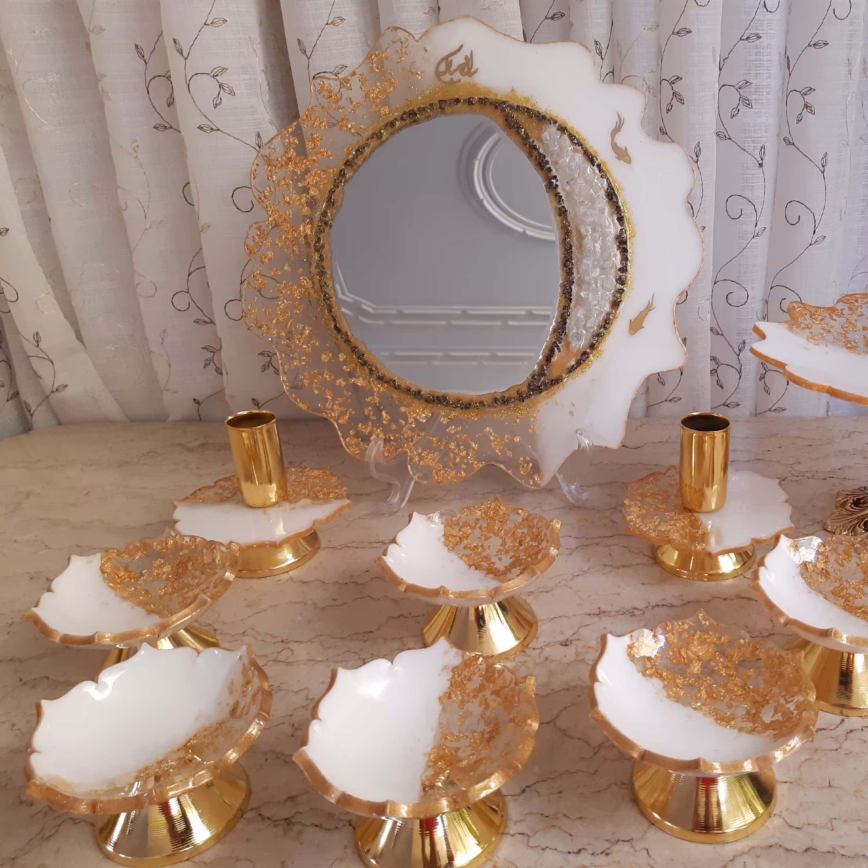 هفت سین رزینی باپایه های برنجی ست 11تکه