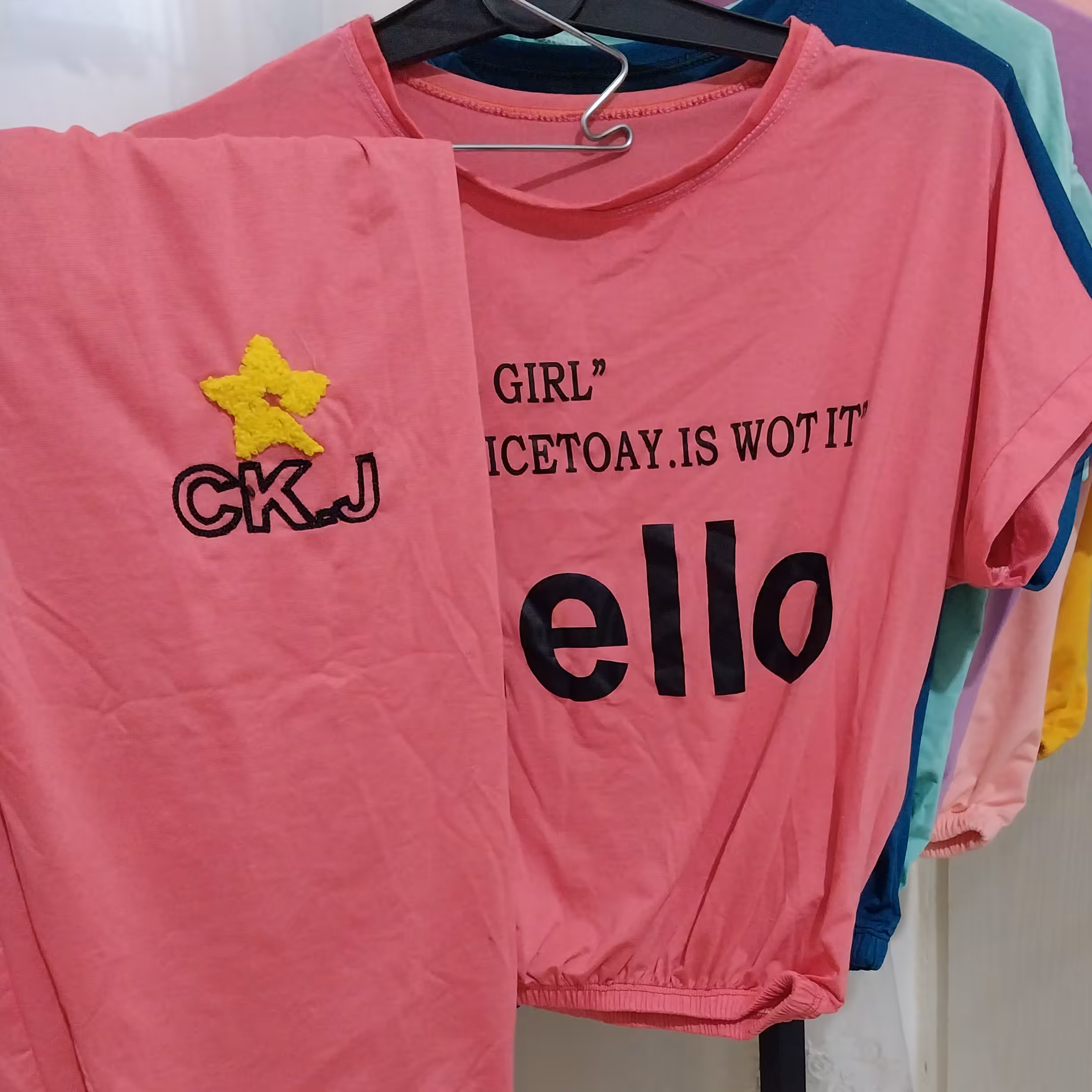 کراپ و شلوارک 