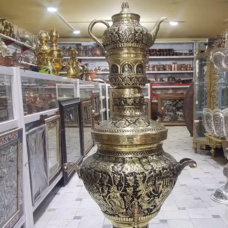 سماور  برنجی قلم زنی شده سایز بزرگ با قوری 1 