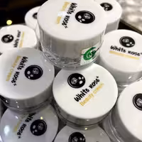 کرم وایت رز پلاس اصلی کرم تک 