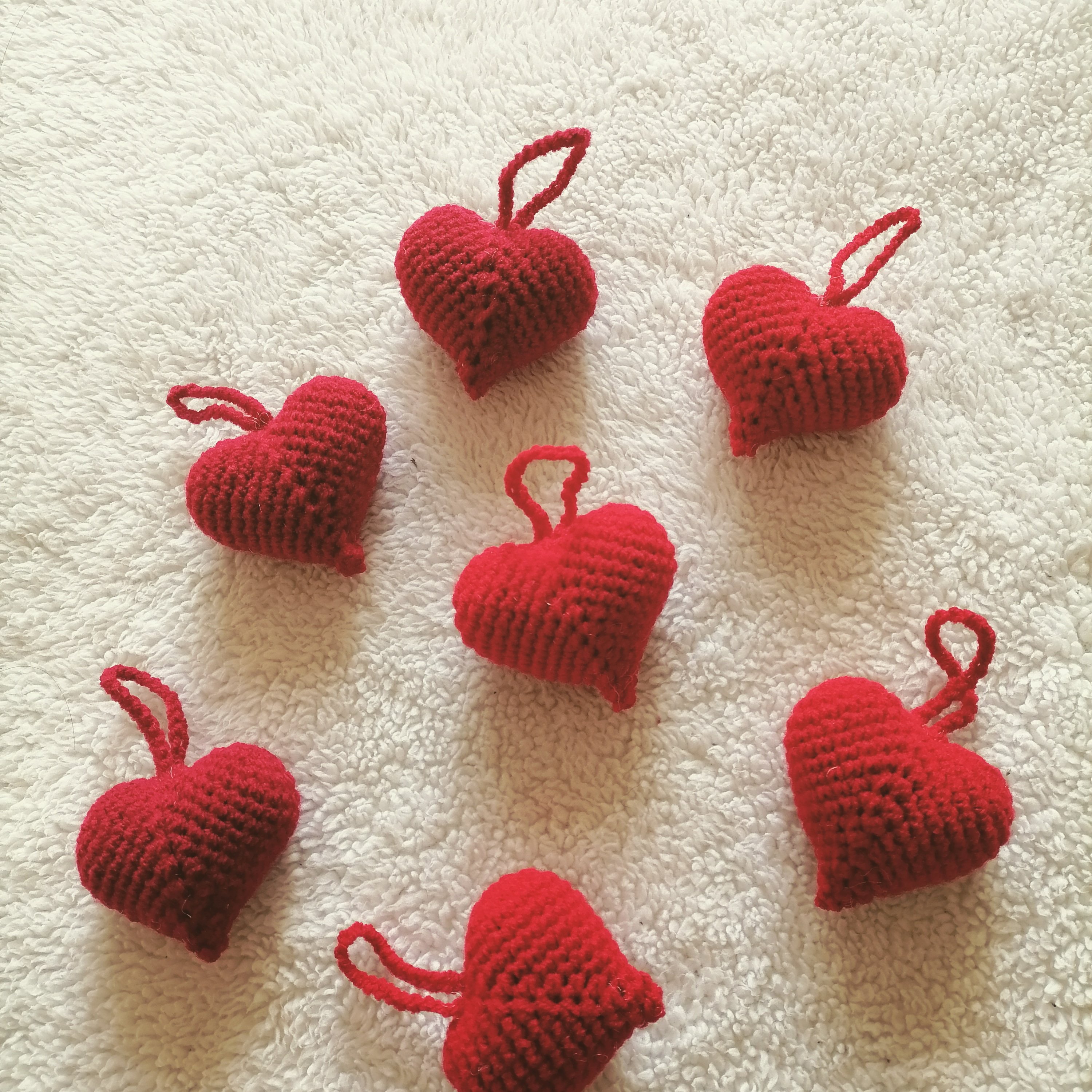 اویز قلب بافتنی