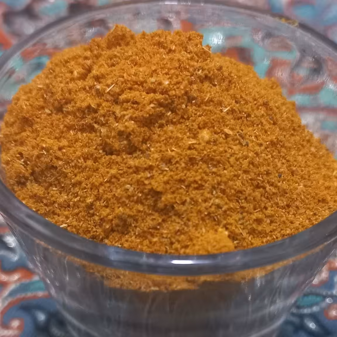 ادویه پادشاه آشپزخانه درجه یک اعلا در بسته بندی 100 گرمی